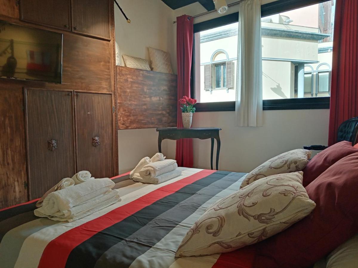 Einaudi 56 Guest House Кальяри Экстерьер фото