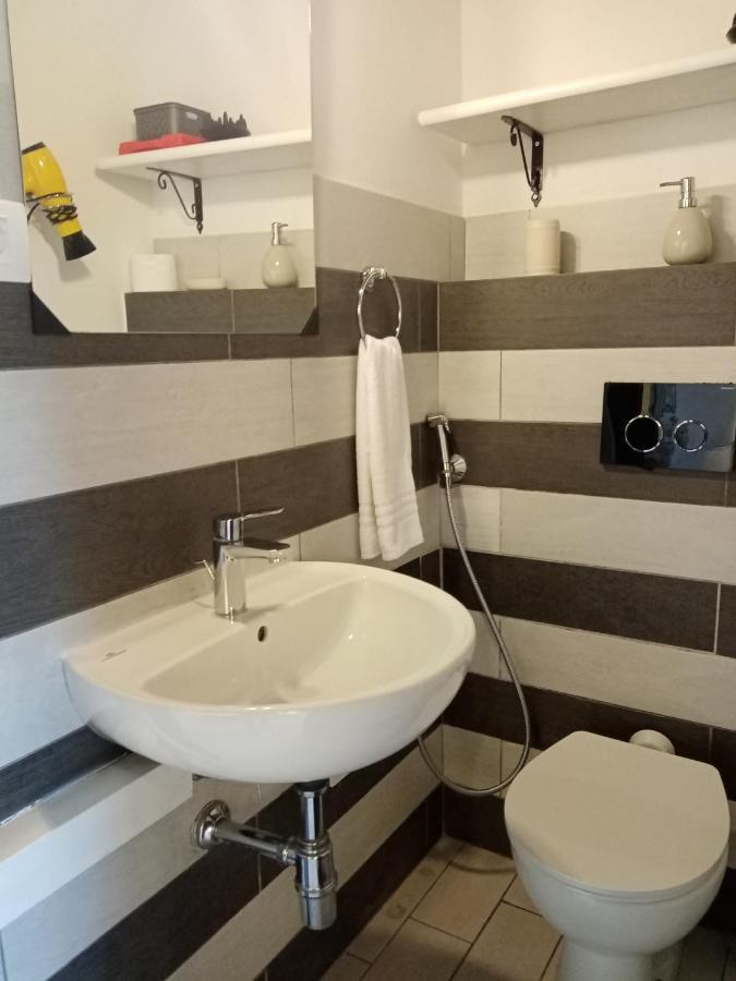 Einaudi 56 Guest House Кальяри Экстерьер фото